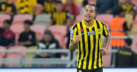 اتحاد جدة يتقدم على التعاون بهدف في الشوط الأول