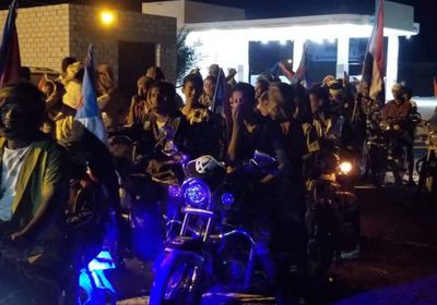 جماهير تريم تحتشد للمطالبة بطرد مليشيا الإخوان