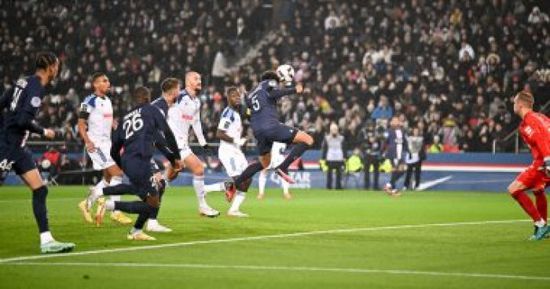 سان جيرمان يتفوق على ستراسبورج بالشوط الأول