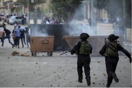 إصابة فلسطيني في مواجهات مع الاحتلال بالخليل