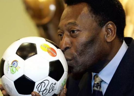 فنانة مصرية طلب بيليه منها الزواج.. من هي؟