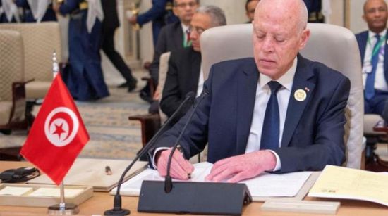الرئيس التونسي يمدد حالة الطوارئ حتى 30 يناير