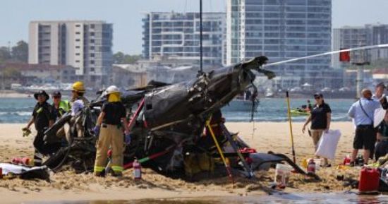 اصطدام مروحتين فوق أحد شواطئ أستراليا