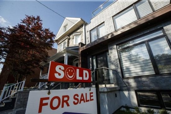 كندا تحظر على الأجانب شراء العقارات السكنية