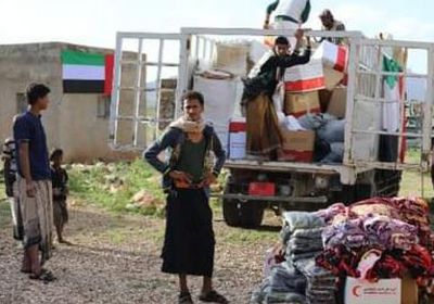 فرق إغاثة إماراتية تقدم مساعدات لـ 900 أسرة بسقطرى