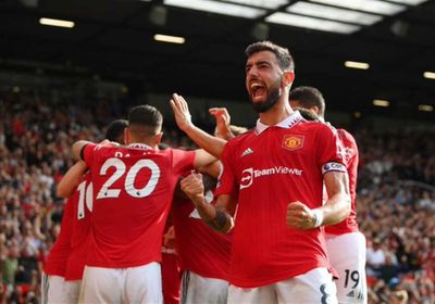 بثلاثية.. مانشستر يونايتد يفوز على بورنموث