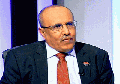 "الانتقالي" يدين الهجوم الإرهابي بسيارتين مفخختين وسط الصومال