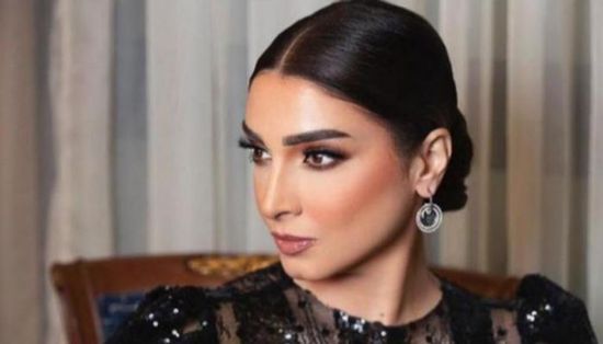 الفنانة روجينا تتعرض للسرقة في لندن