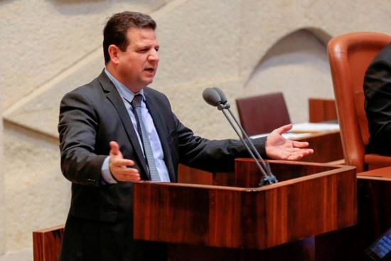 الاعتداء على النائب العربي أيمن عودة في إسرائيل