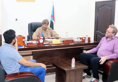 قائد حزام عدن يبحث أوجه التعاون مع "أطباء بلا حدود"