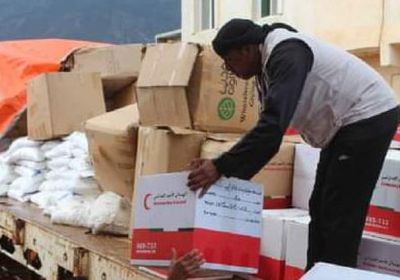 مئات الأسر بحديبو تستقبل مساعدات إنسانية إماراتية