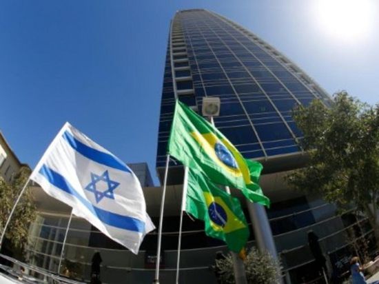 الرئيس البرازيلي يقيل سفير بلاده في إسرائيل