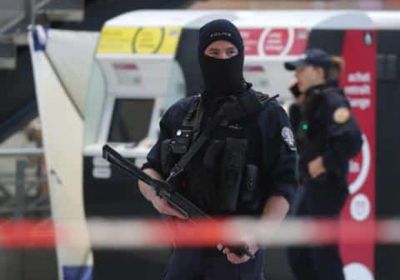الشرطة الفرنسية تكشف جنسية منفذ هجوم محطة القطارات