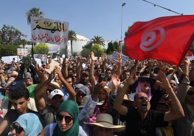 تظاهرات مناهضة في تونس بذكرى الثورة