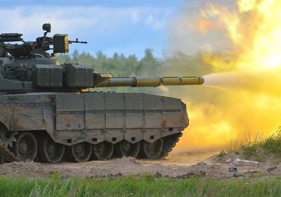 بريطانيا ترسل 14 دبابة قتالية لأوكرانيا
