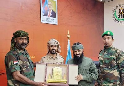 قيادة الحزام الأمني تكرم كتيبة حماية اصلاحية المنصورة