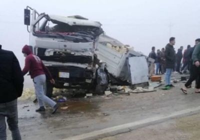 وفاة 6 مشجعين عراقيين جراء اصطدام حافلة بشاحنة