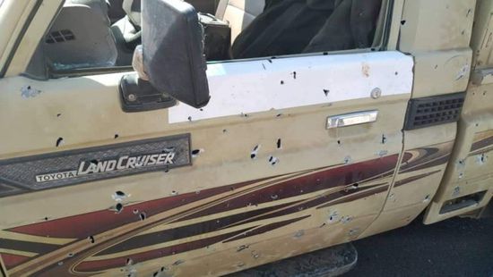 خلال تأمين قافلة وقود.. جرح جنديين بهجوم إرهابي في شبوة (صور)