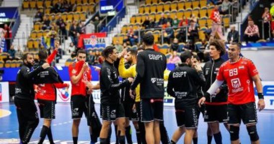 مصر لليد تتقدم على البحرين بالشوط الأول