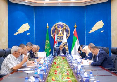 رئاسة الانتقالي تطمئن على سير مشروع الرئيس الزُبيدي لدعم الشباب