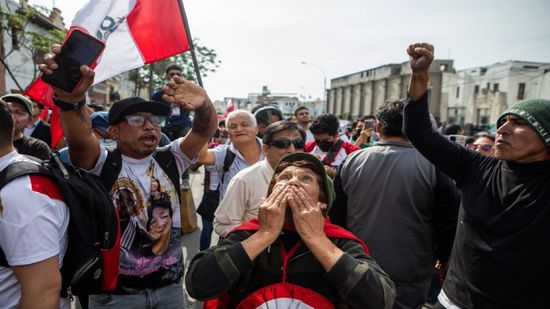 رئيسة البيرو تدعو لهدنة وسط احتجاجات المواطنين