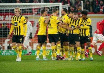 بوروسيا دورتموند يفوز على ماينز بهدفين