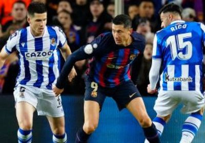 التعادل السلبي يحسم الشوط الأول بين برشلونة وسوسيداد