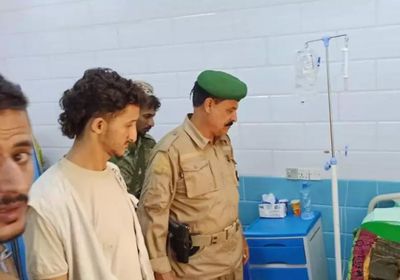 قائد الواء الـ 6 دعم وإسناد يتفقد جرحى القوات الجنوبية