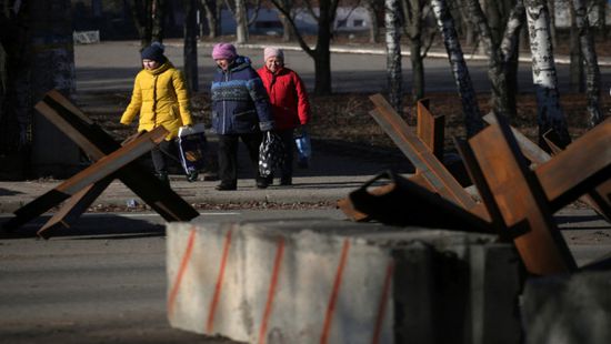 أوكرانيون يبدون أسفهم لمغادرتهم باخموت