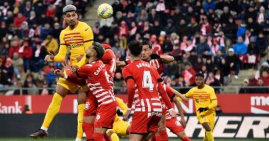 التعادل السلبي يحسم الشوط الأول بين برشلونة وجيرونا