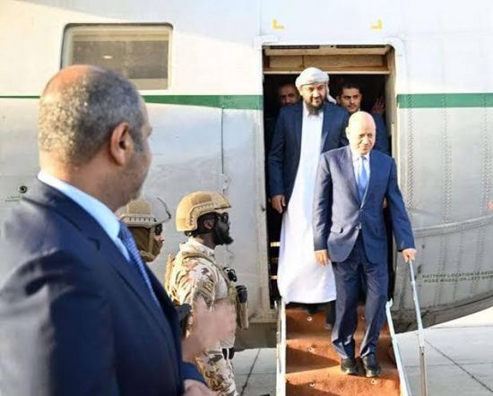 تحليل: ما المنتظر بعد عودة رئيس مجلس القيادة الرئاسي الى عدن؟