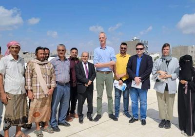 وفد أوروبي يتفقد مركز السلام الصحي في دارسعد