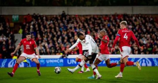 اليونايتد يستضيف نوتينجهام في نصف نهائي كأس الرابطة