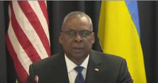 وزير الدفاع الأمريكي يصل إلى الفلبين