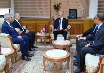 بقرارات رئاسية.. الإطاحة بقيادات أمنية في تونس