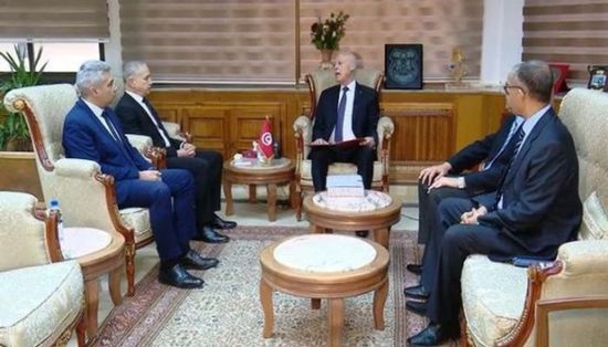بقرارات رئاسية.. الإطاحة بقيادات أمنية في تونس