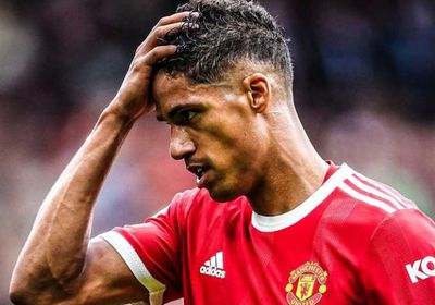 مدافع فرنسا يعتزل اللعب دوليًا