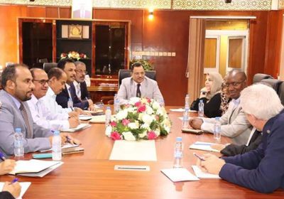 السقطري يطالب "الإنمائي" بدعم دراسة المخزون السمكي