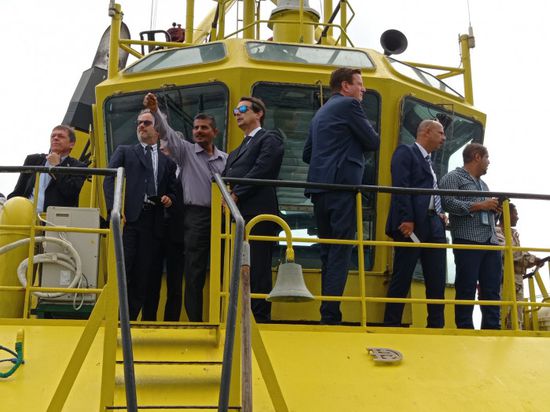 البعثة الأوروبية تتفقد ميناء المعلا وخدماته