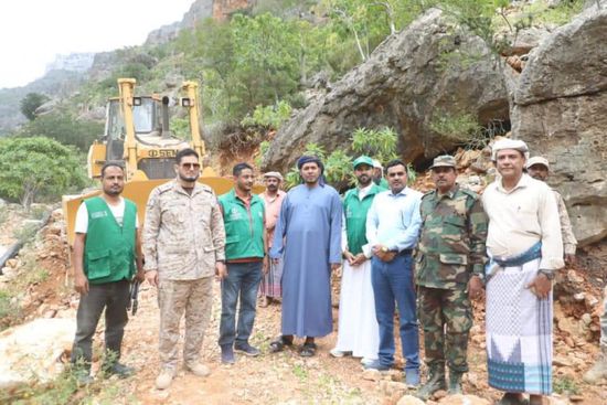 الثقلي يتفقد منطقة عيهفت بعد رفع أضرار المنخفض الجوي