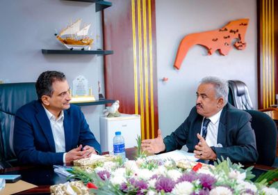 محافظ عدن يكلف مكتب التعليم الفني بتلبية احتياجات سوق العمل