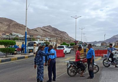 ضبط دراجات نارية مخالفة لقواعد الترقيم بالمكلا