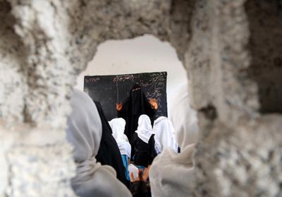 خطة دولية تعزز آمال إنقاذ قطاع التعليم من براثن الإرهاب الحوثي