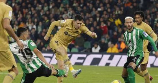 تعرف على تشكيل برشلونة في مواجهة إشبيلية