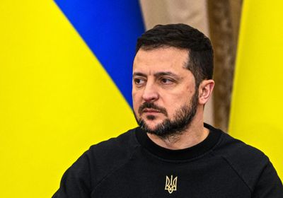 تهم فساد تقيل وزير الدفاع الأوكراني من منصبه