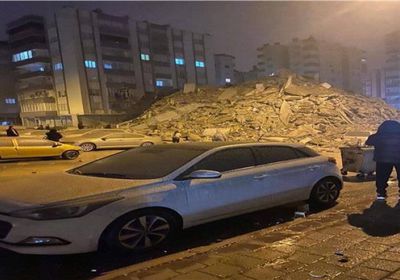 ارتفاع ضحايا الزلزال المدمر في تركيا