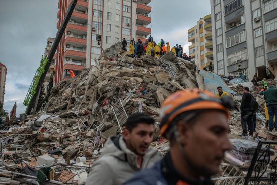 أردوغان: ارتفاع عدد قتلى الزلزال إلى 8574 