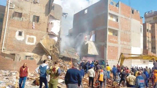 ضحايا في انهيار مبنى سكني بشمال مصر