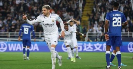 ريال مدريد يتغلب بالشوط الأول على الهلال بهدفين