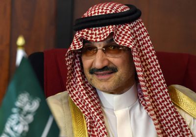 الوليد بن طلال يمنح لاعبي الهلال 100 مليون ريال مكافأة